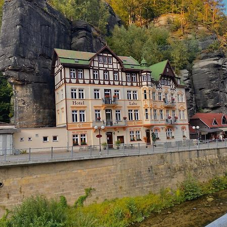 Hotel Labe Hřensko エクステリア 写真