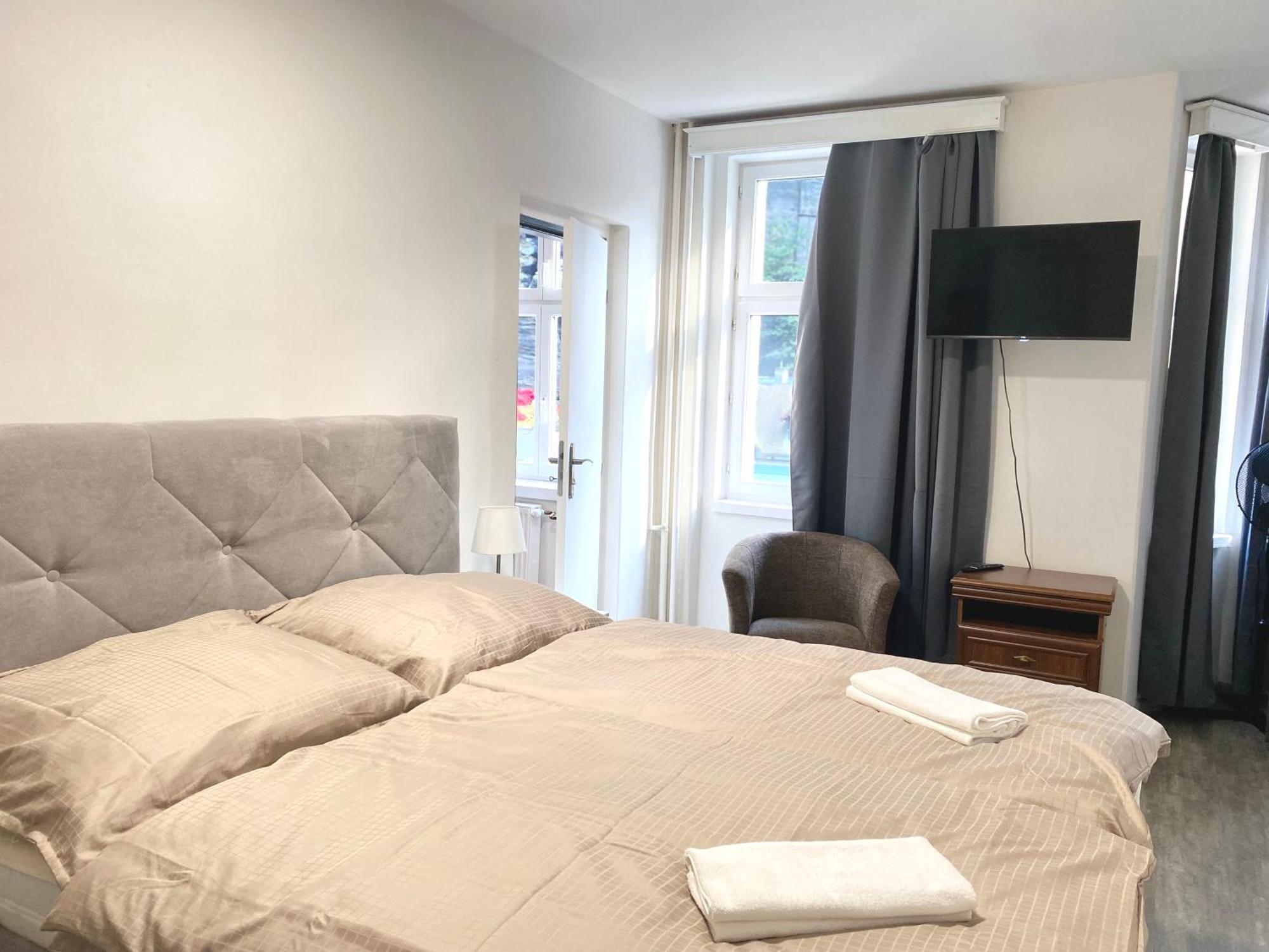 Hotel Labe Hřensko エクステリア 写真